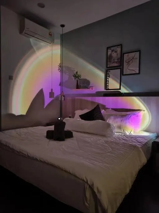 Premium Cozy Studio Near Mid Valley Kuala Lumpur
