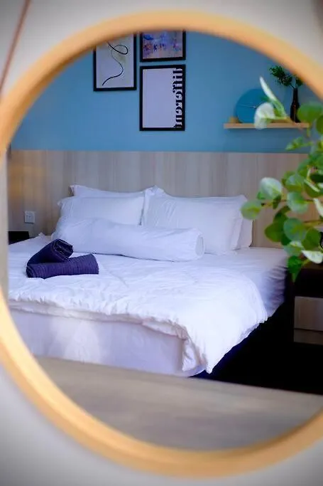 Premium Cozy Studio Near Mid Valley Kuala Lumpur