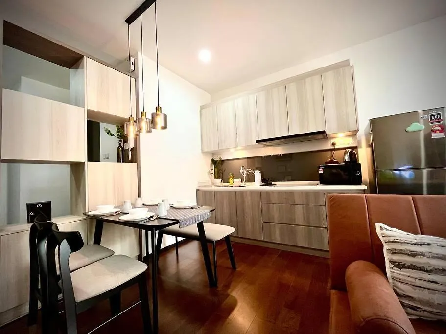 Premium Cozy Studio Near Mid Valley Kuala Lumpur Apartment