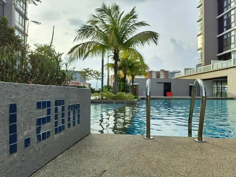 Premium Cozy Studio Near Mid Valley Kuala Lumpur
