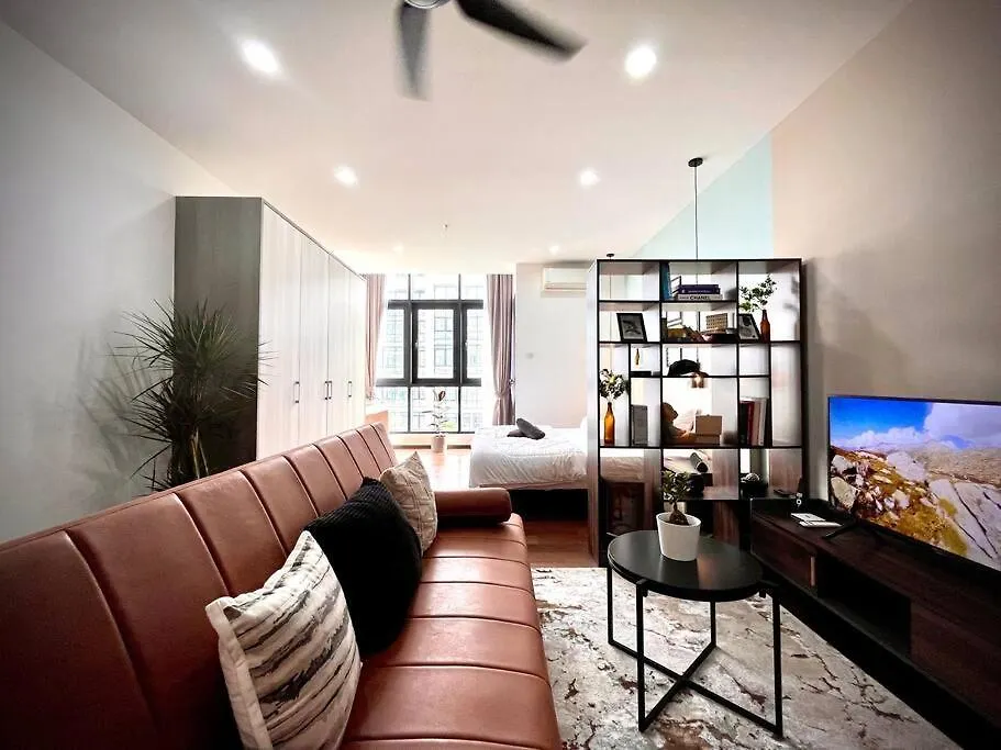 Apartment Premium Cozy Studio Near Mid Valley Kuala Lumpur